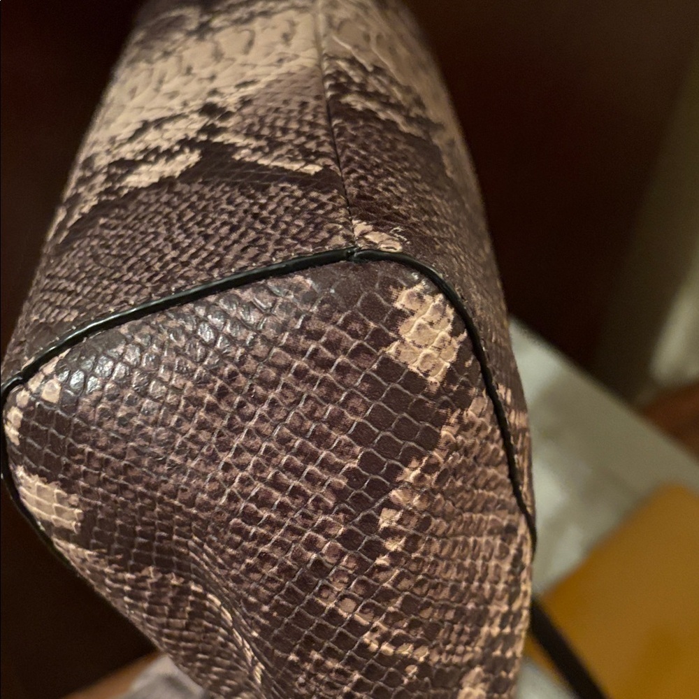 Coach Kelsey Python Pattern Taupe,Brown and Black cross body - Picture 11 of 15